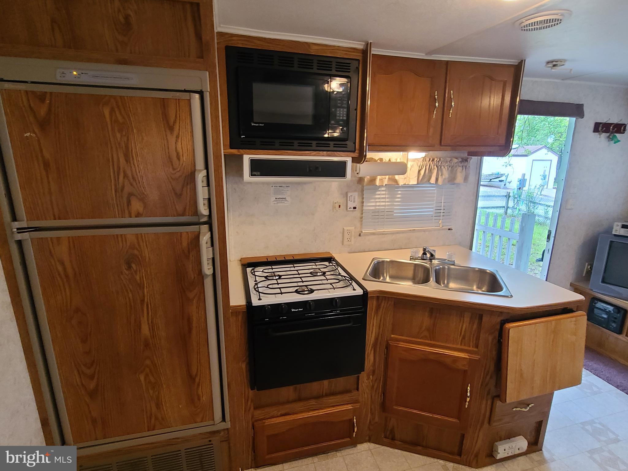 12 Cindy Circle Falling Waters, WV 25419 - Photo 8 of 14