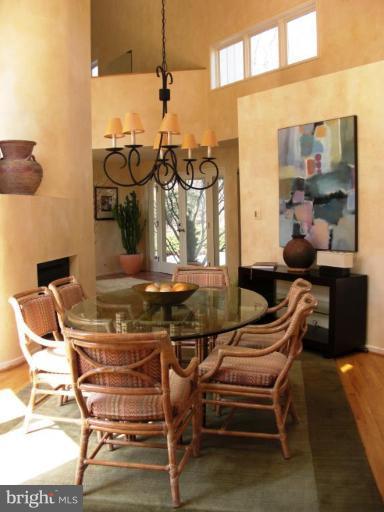 11575 Greenwich Point Road Reston, VA 20194 - Photo 4 of 23 Dining Room
