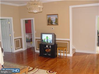 310 Front Street Delran, NJ 08075 - Photo 3 of 12 Gallery Image 3