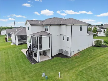 $950,000 | 15809 El Monte Street, Overland Park, KS 66224