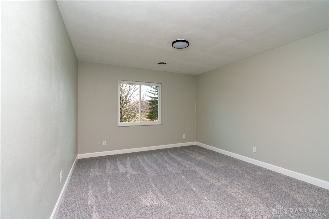 2425 North Hampton Road New Carlisle, OH 45344 - Photo 20 of 31 Gallery Image 20
