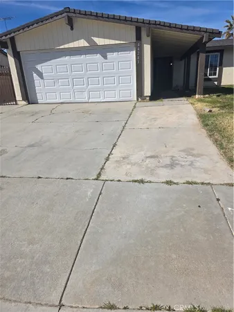 $2,800 | 44283 Raysack Avenue, Lancaster, CA 93535