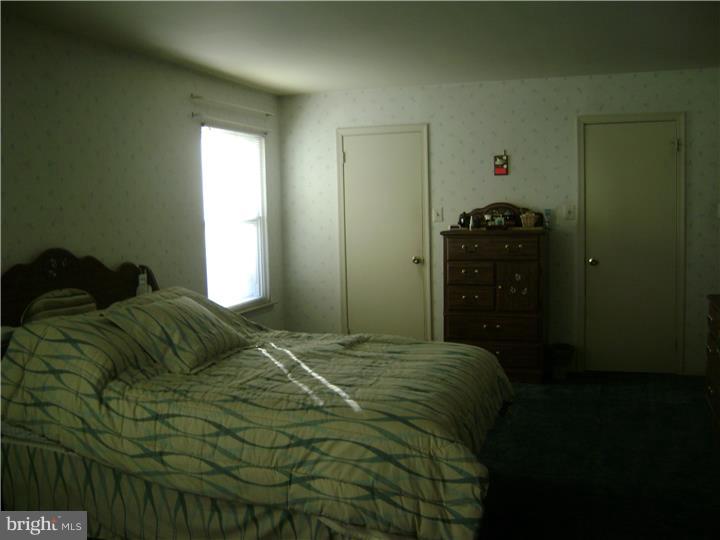 102 Farnwood Road Mount Laurel, NJ 08054 - Photo 8 of 21 Master Bedroom