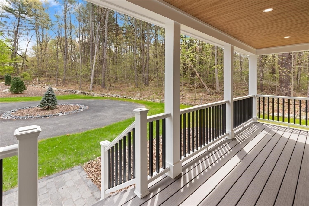 16 R Eldor Drive Walpole, MA 02071 - Photo 9 of 40