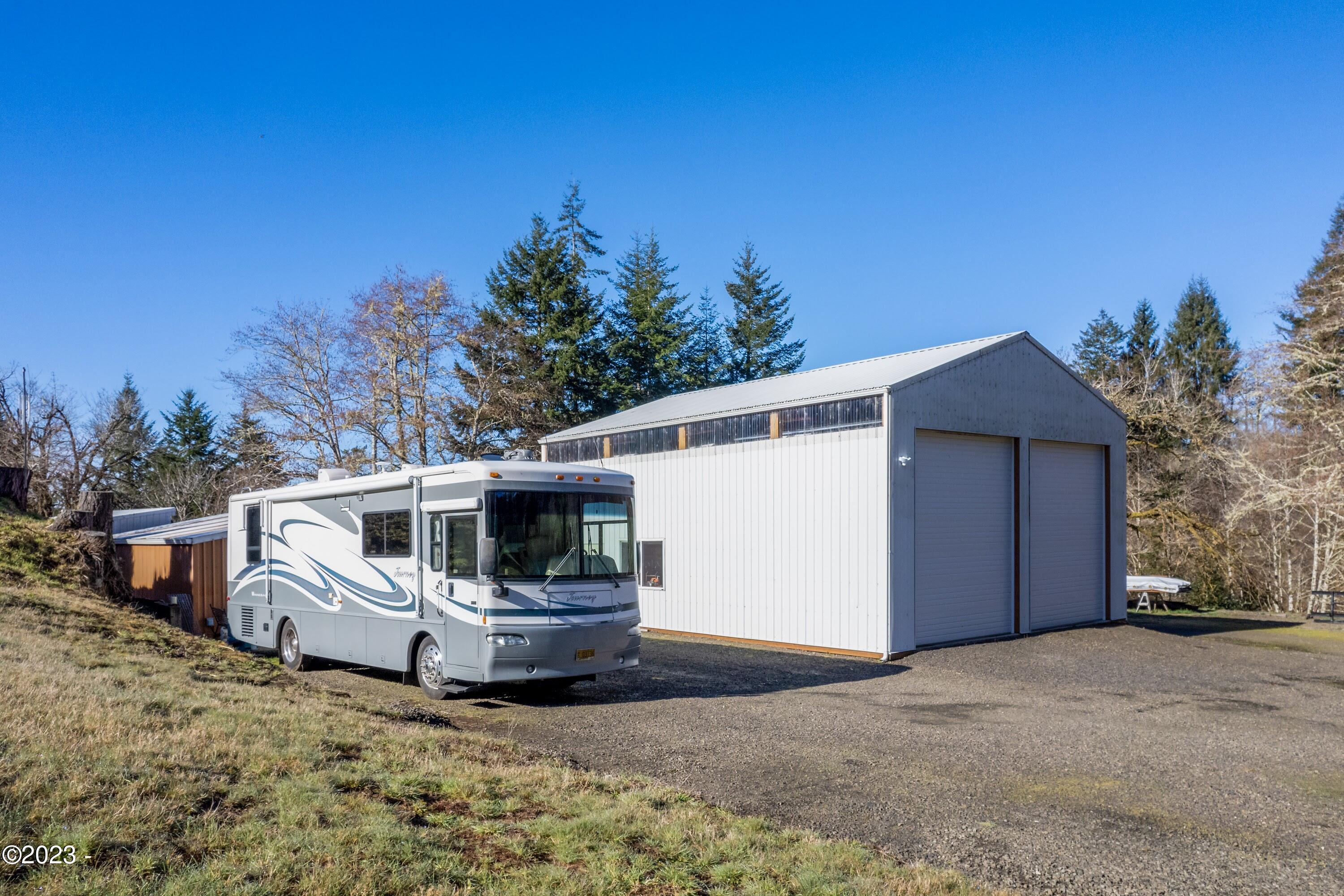 7555 Yaquina Bay Road Newport, OR 97365 - Photo 4 of 54 RV Barn