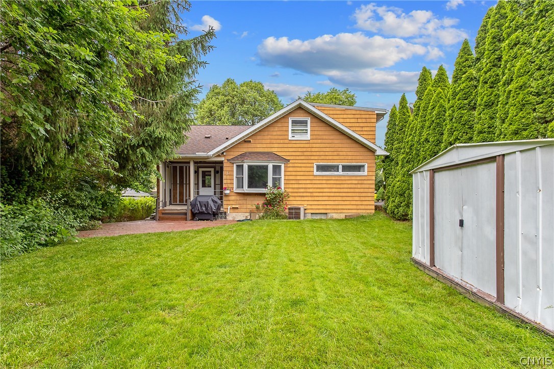 112 Winthrop Road Syracuse, NY 13206 - Photo 36 of 42 Beautifully Maintained, Flat Backyard Ideal for Pe