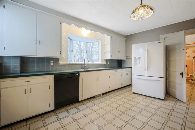 $3,500 | 35 Adams Street, Norwood, MA 02062