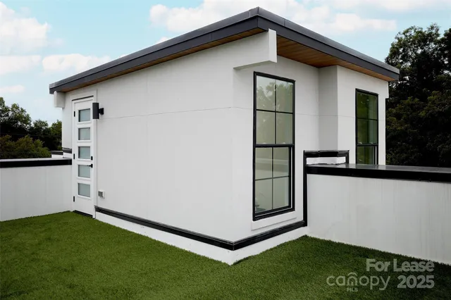 $4,995 | 1302 East 10th Street, Charlotte, NC 28204