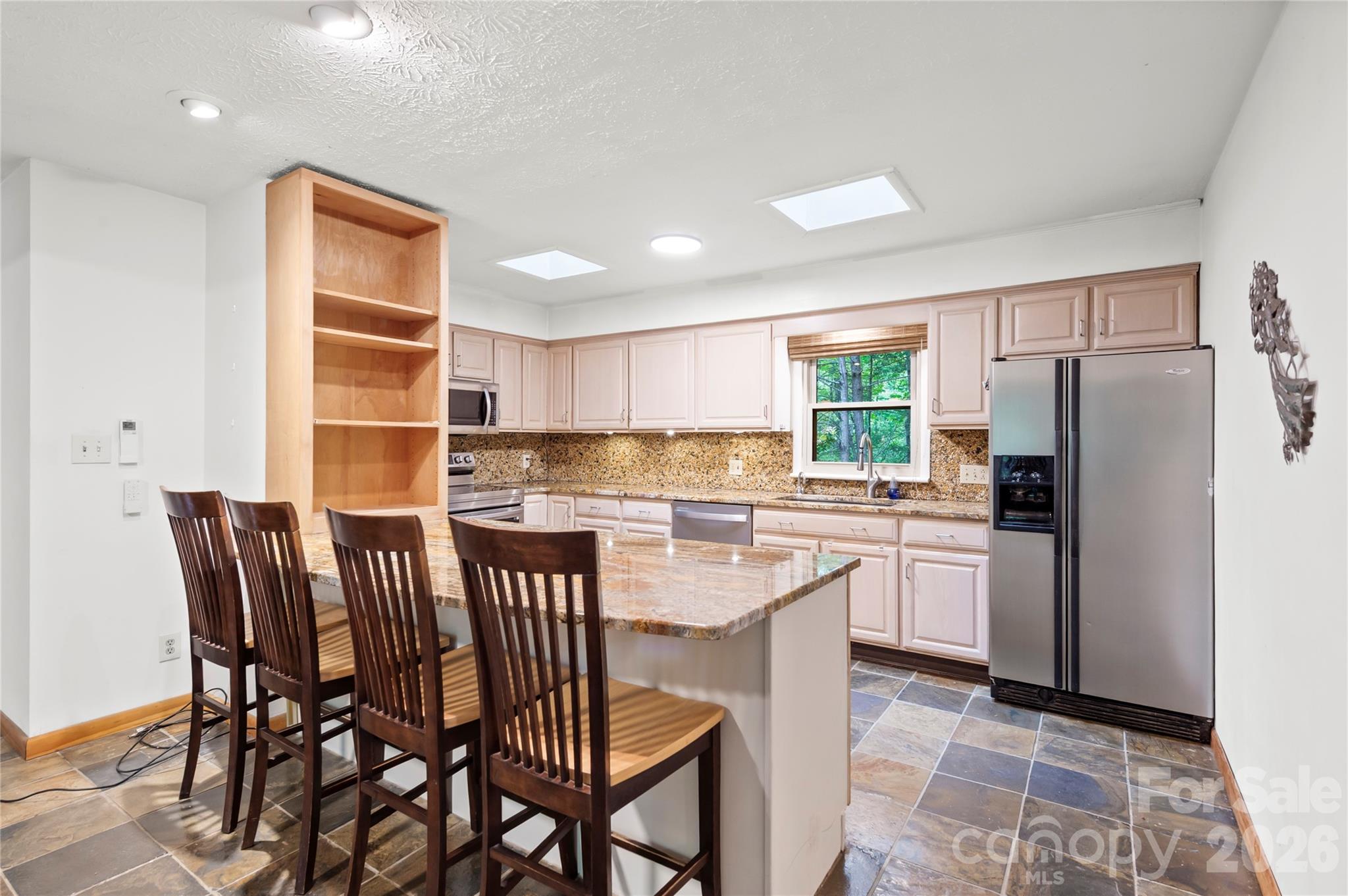 1483 Old Fort Road Fairview, NC 28730 - Photo 3 of 29 Gallery Image 3