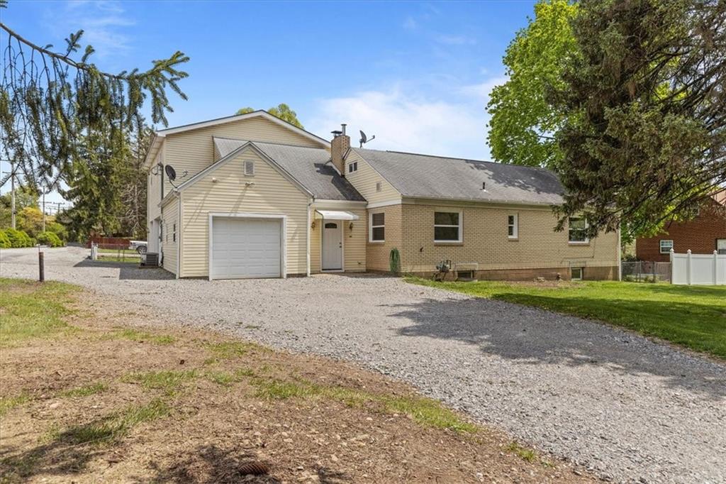 125 Foxwood Road Coraopolis, PA 15108 - Photo 1 of 50 Gallery Image 1
