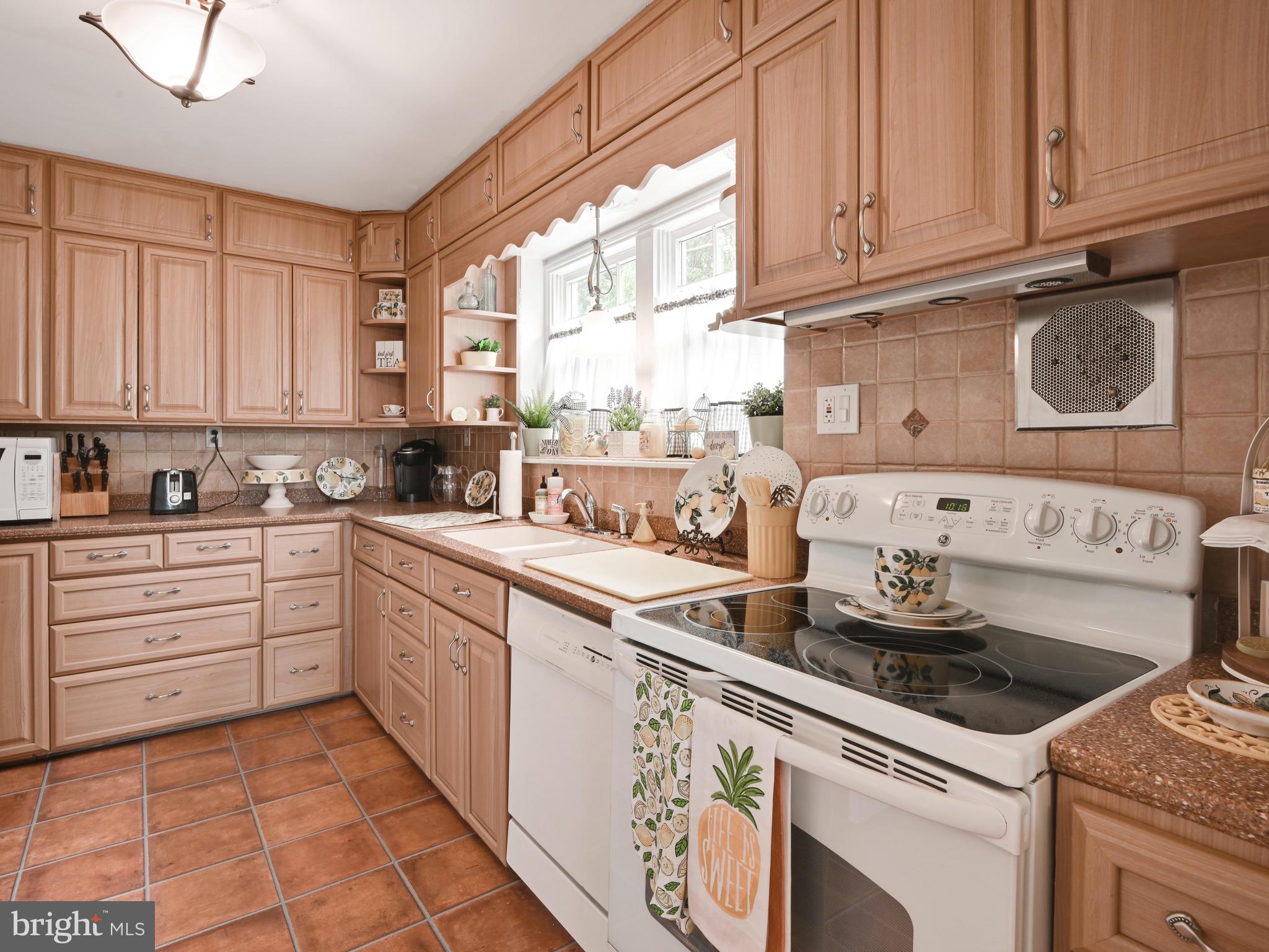 132 West Upper Ferry Road Ewing, NJ 08628 - Photo 10 of 31