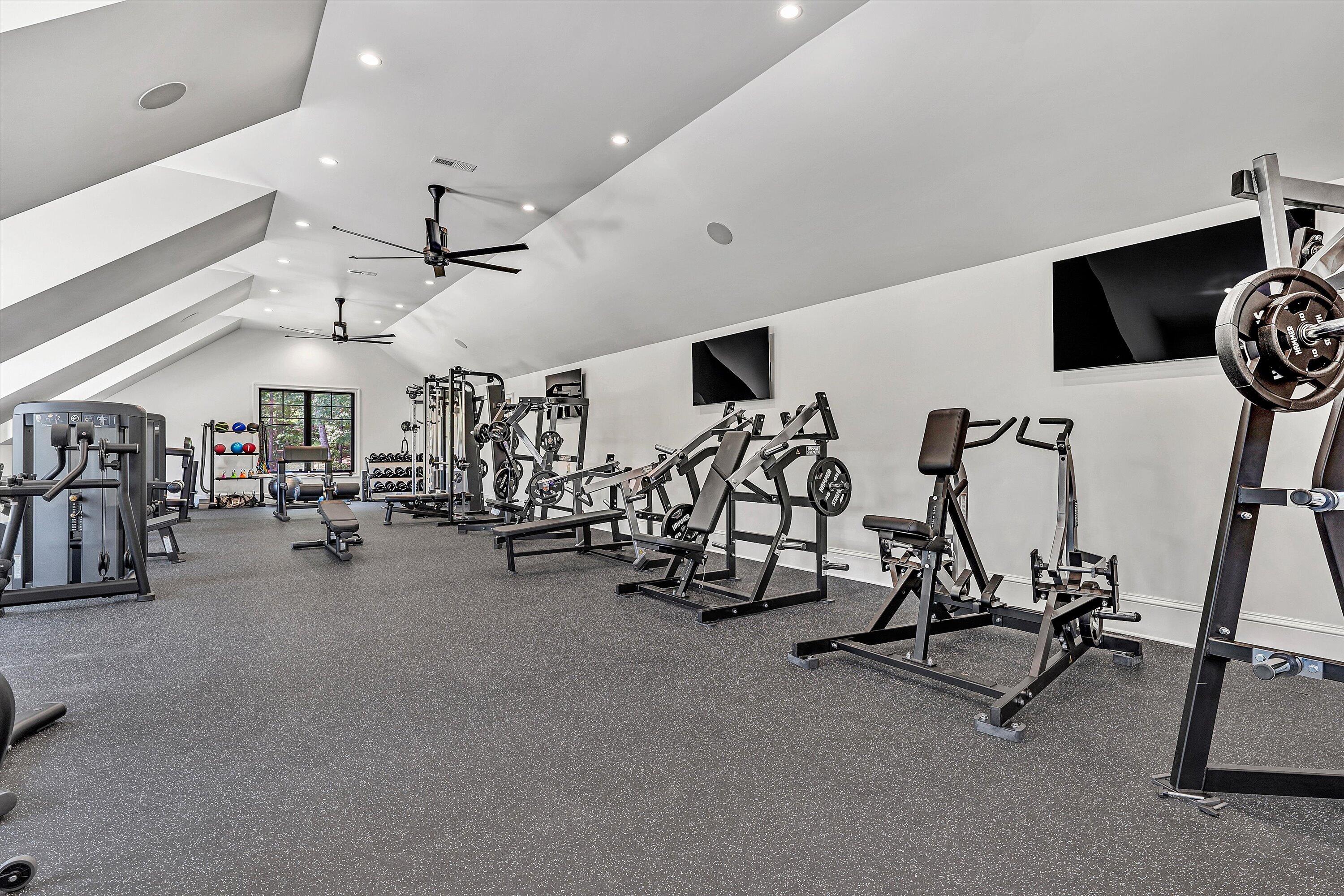 6189 Scruggs Road Moneta, VA 24121 - Photo 134 of 144 Fitness Studio