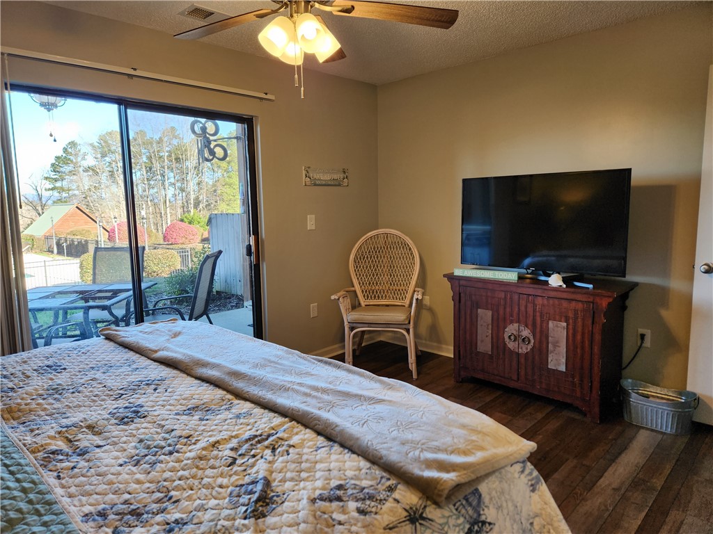 312 Killdevil Hill, Unit A Six Mile, SC 29682 - Photo 18 of 44 Huge walk-in closet.