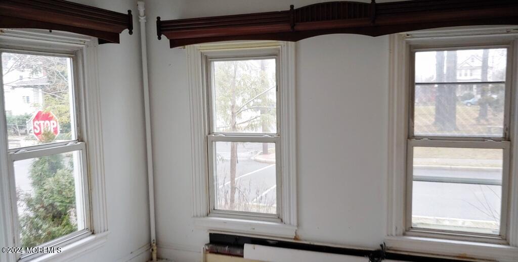 100 Division Street Keyport, NJ 07735 - Photo 7 of 12 2024-01-26-14-40-05 (1024x519)