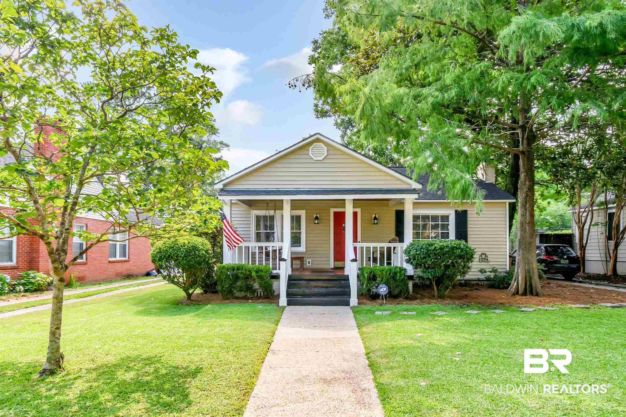 12 Elizabeth Place Mobile, AL 36606 - Photo 1 of 20