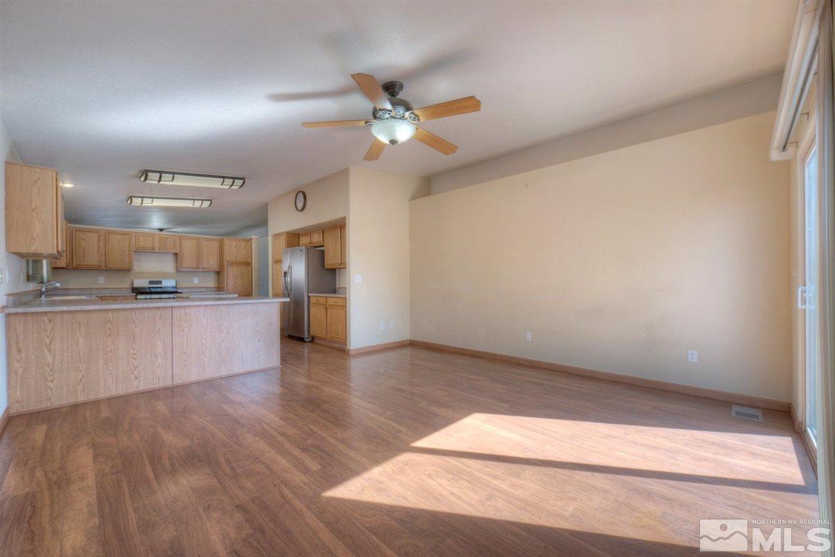 17730 Davenport Lane Reno, NV 89508 - Photo 11 of 25 Photo 11