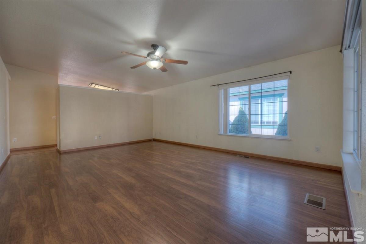 17730 Davenport Lane Reno, NV 89508 - Photo 7 of 25 Photo 7