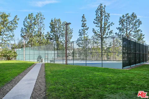 $589,000 | 100 South Doheny Drive, Unit 214, Los Angeles, CA 90048