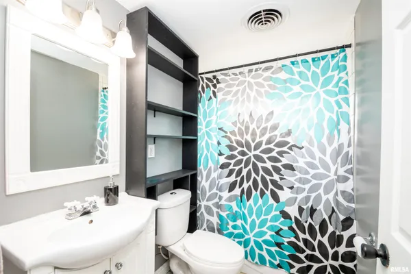 $80,000 | 209 2nd Street, South Pekin, IL 61564