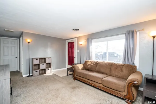 $80,000 | 209 2nd Street, South Pekin, IL 61564