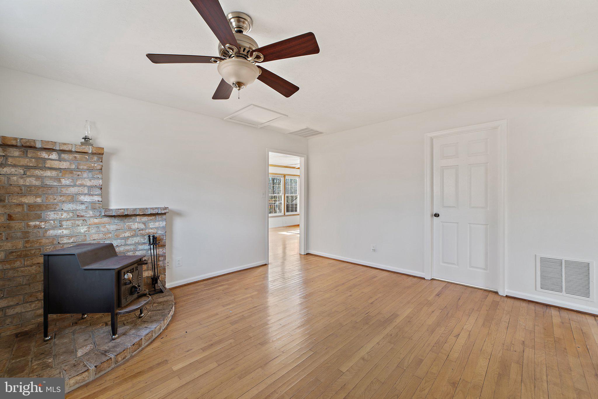 3769 Sage Road Delaplane, VA 20144 - Photo 10 of 48