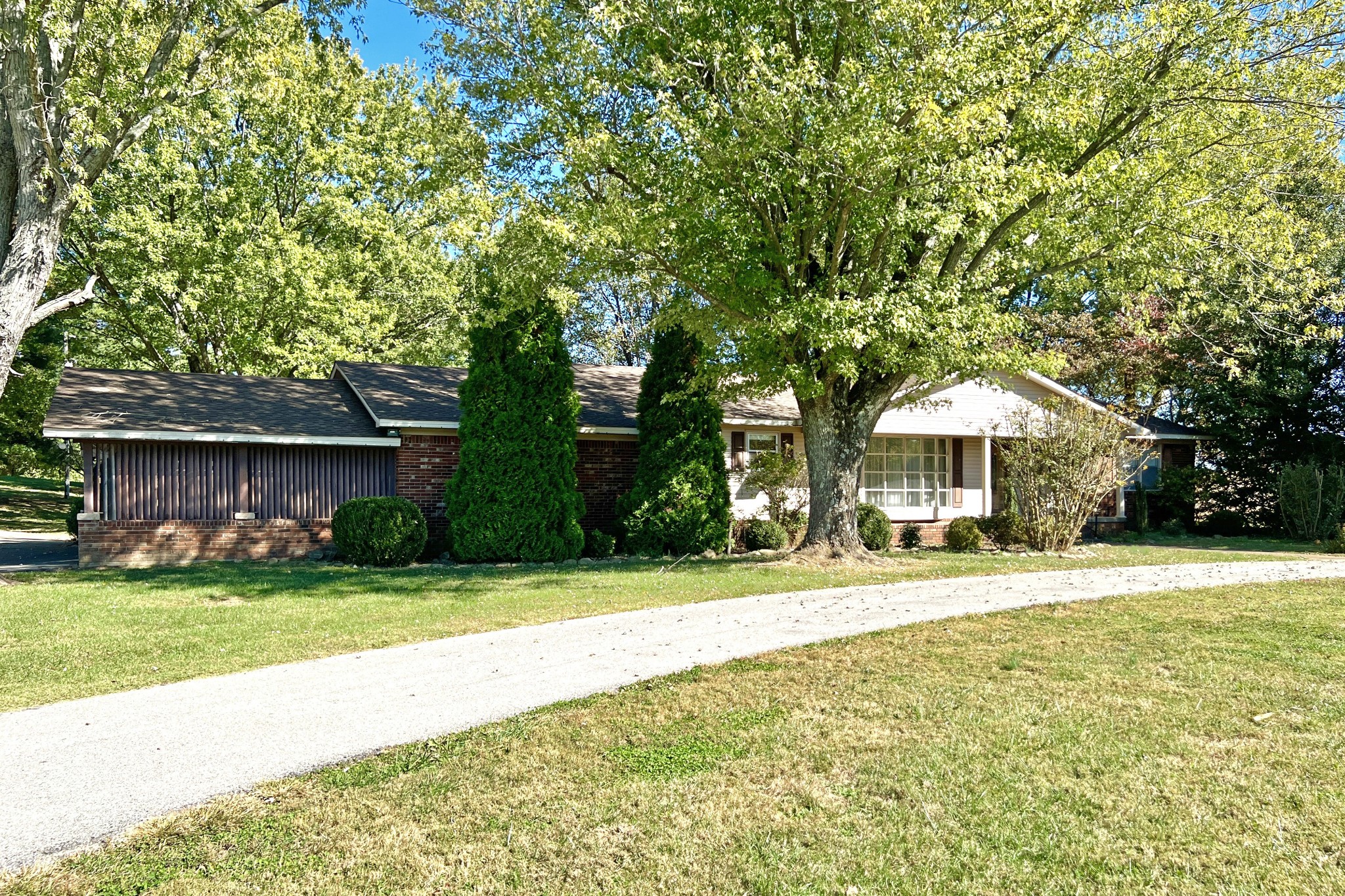 528 Johns Loop Road Franklin, KY 42134 - Photo 1 of 31 Gallery Image 1