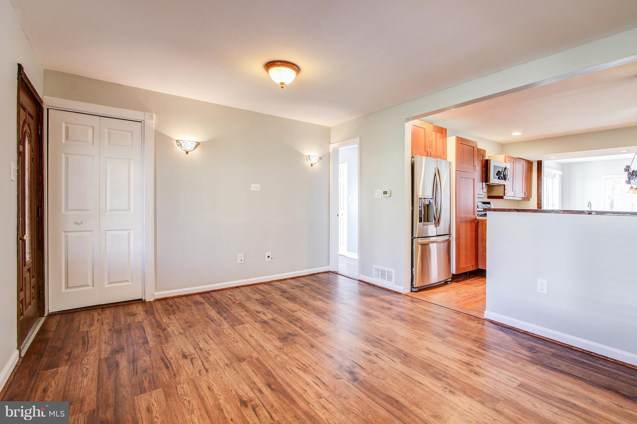 11504 Joseph Mill Road Silver Spring, MD 20906 - Photo 11 of 48 Living Room
