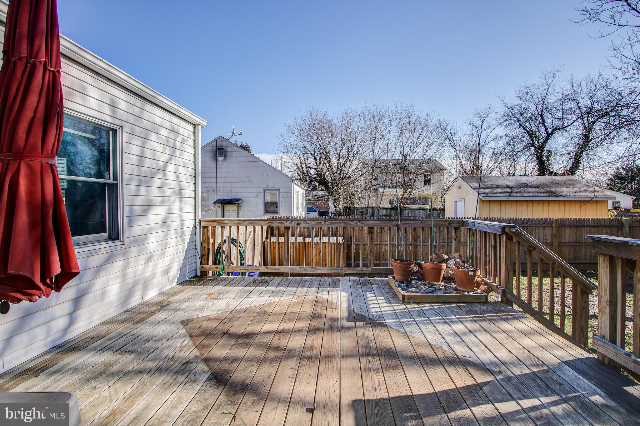 11504 Joseph Mill Road Silver Spring, MD 20906 - Photo 20 of 48 Exterior Rear Deck