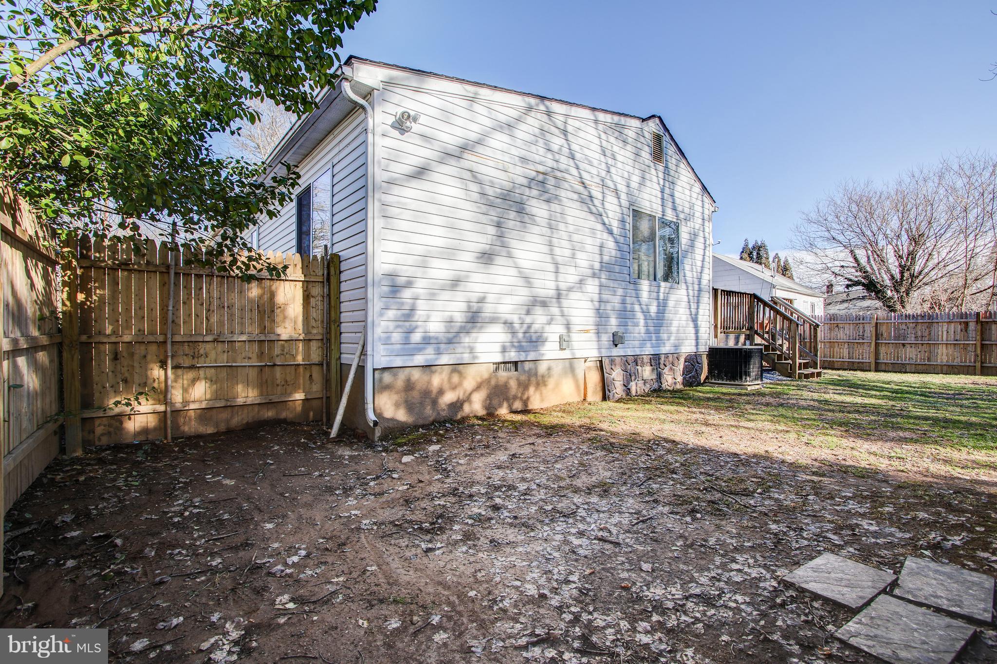 11504 Joseph Mill Road Silver Spring, MD 20906 - Photo 47 of 48 Exterior Rear Yard