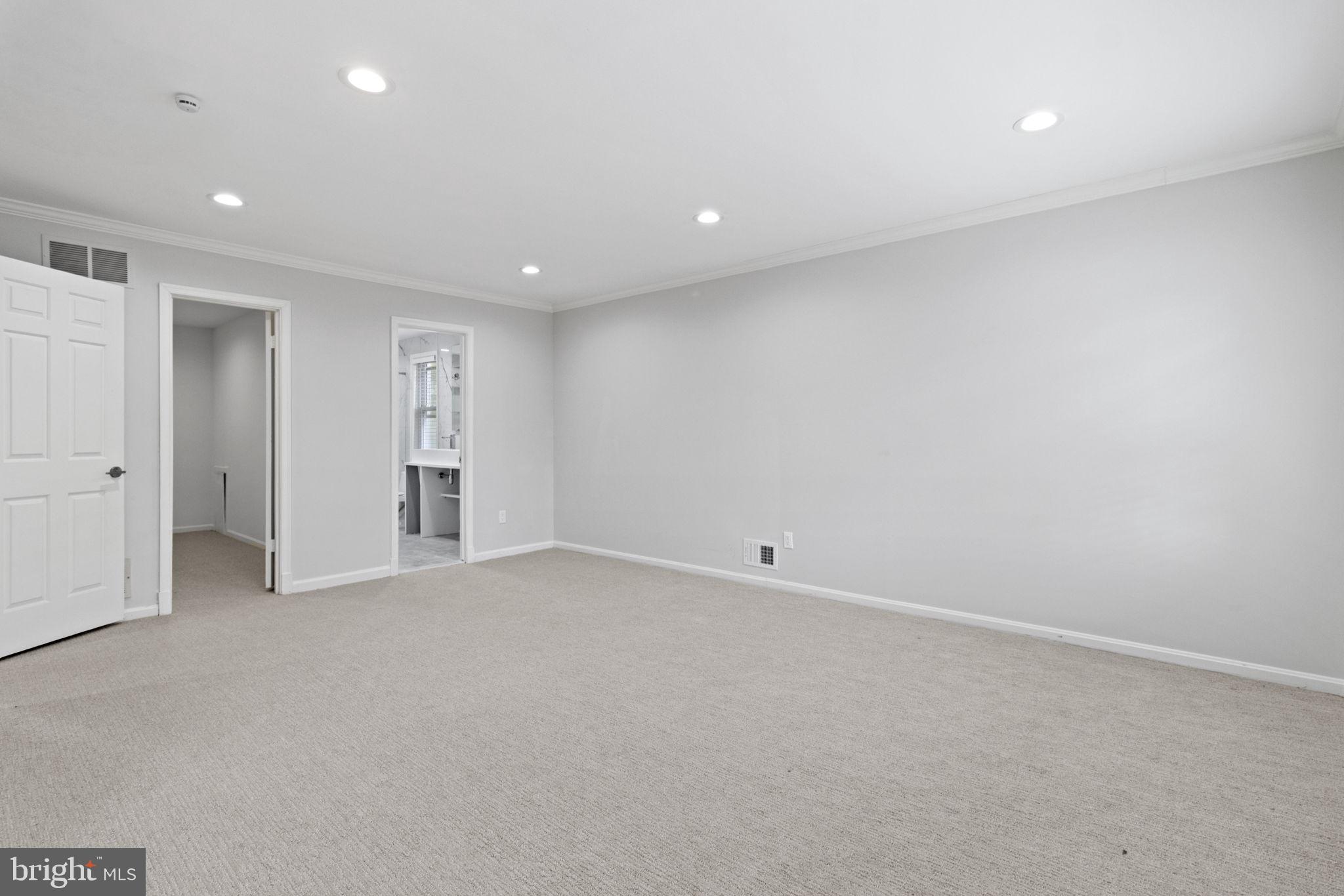 8800 Seven Locks Road Bethesda, MD 20817 - Photo 16 of 33 a view of an empty room