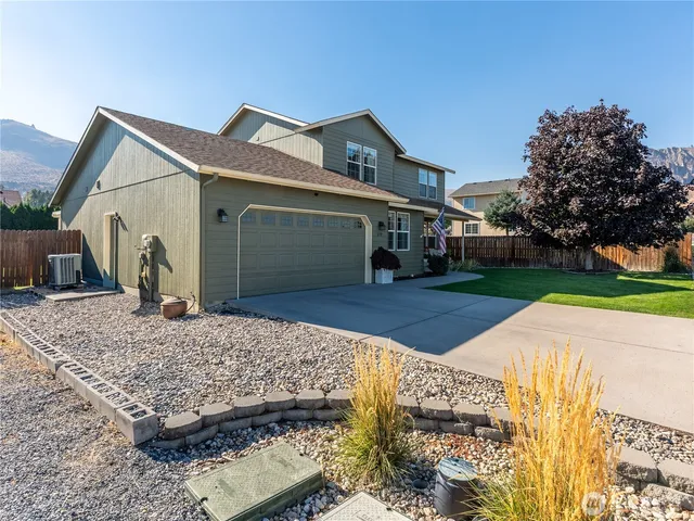$597,000 | 659 Gehr Street, Wenatchee, WA 98801