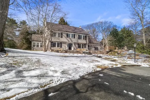 $2,795,000 | 243 Ridgeway Road, Weston, MA 02493