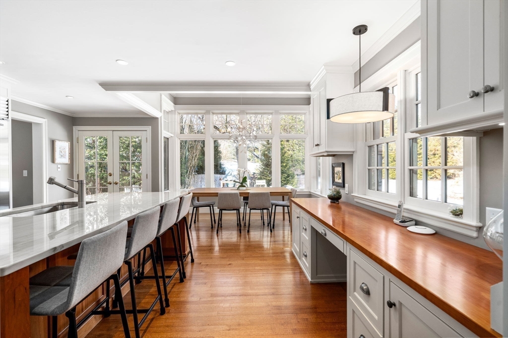 243 Ridgeway Road Weston, MA 02493 - Photo 15 of 36