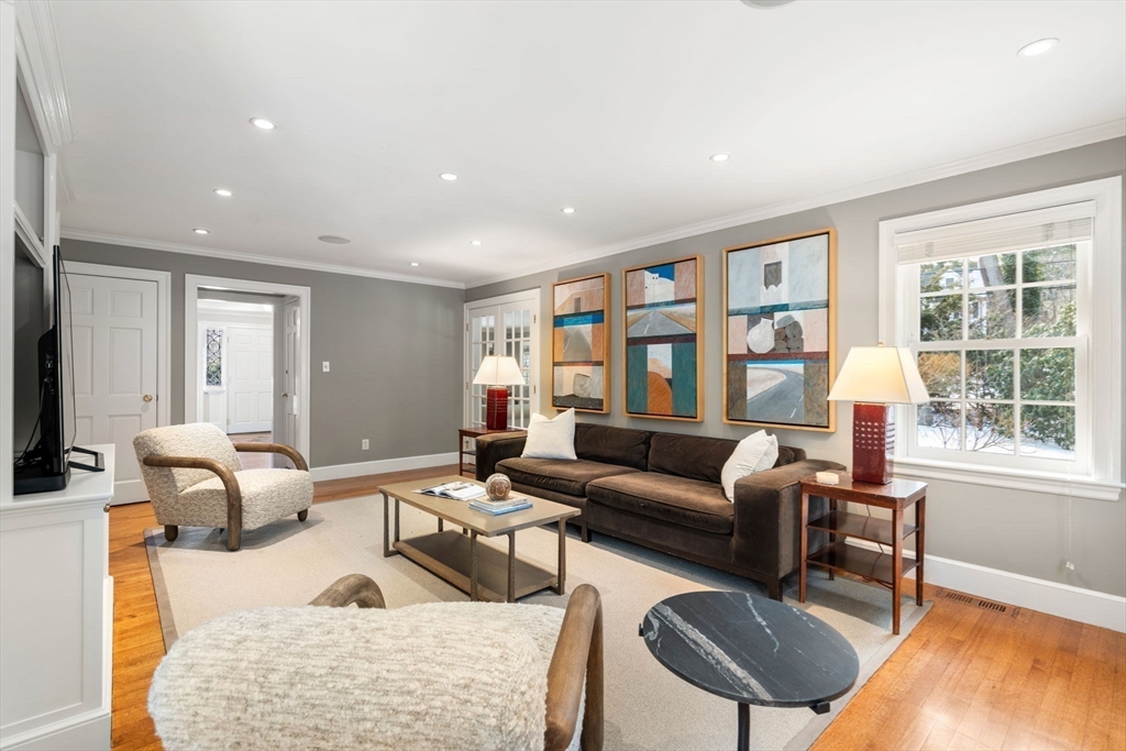 243 Ridgeway Road Weston, MA 02493 - Photo 20 of 36