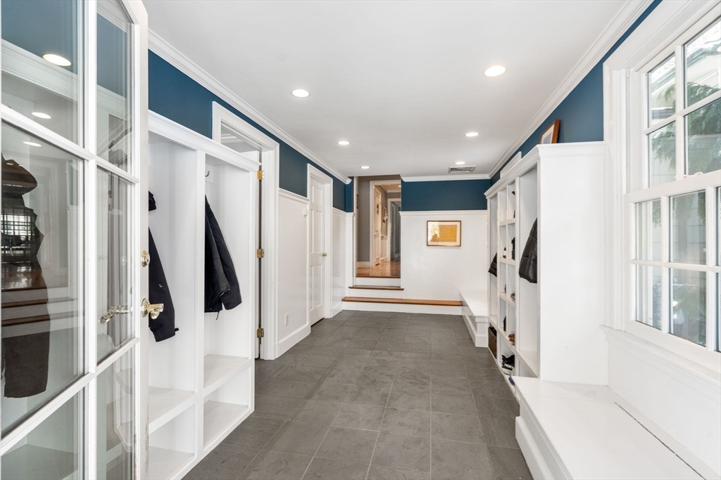 243 Ridgeway Road Weston, MA 02493 - Photo 25 of 36