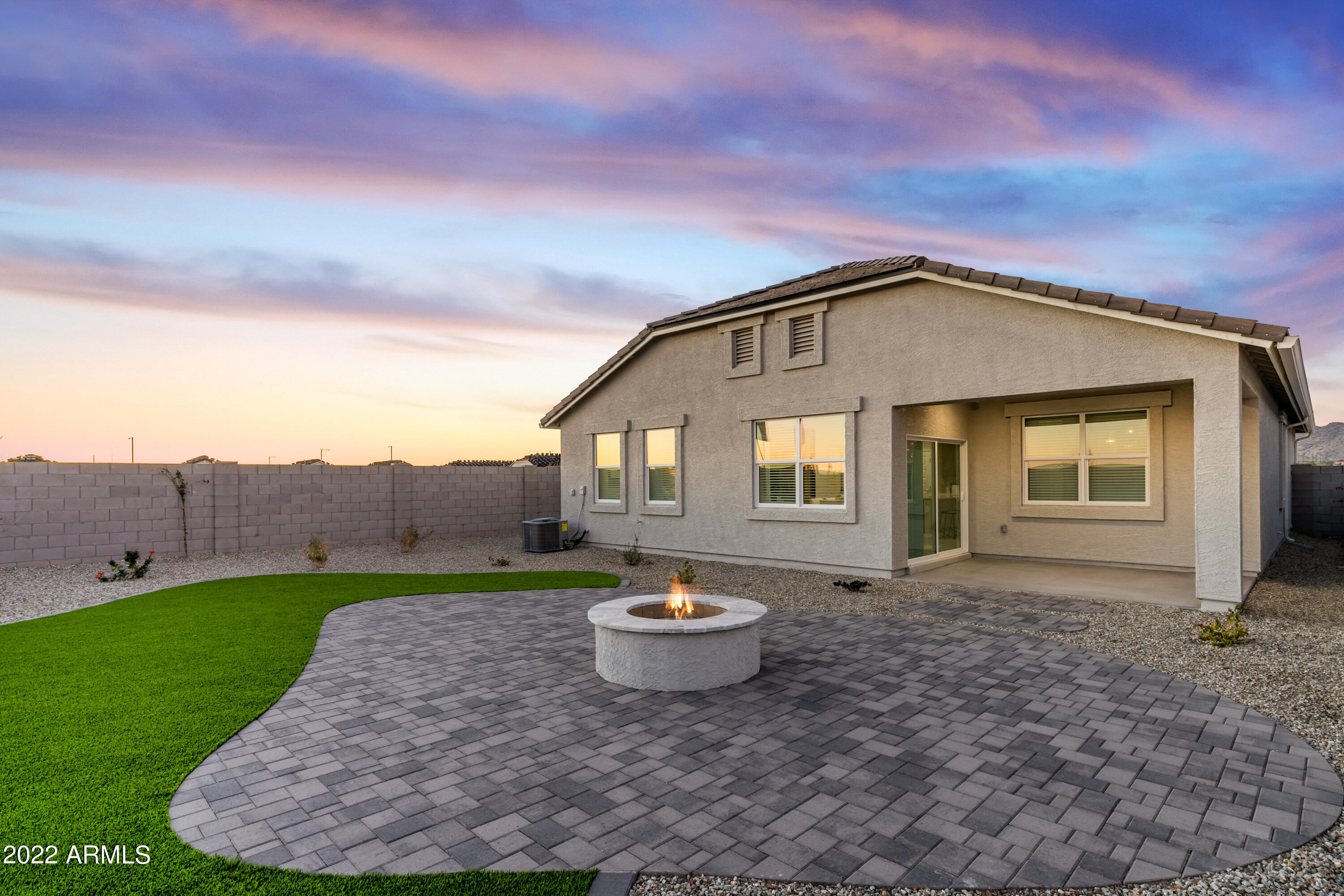 23983 West Ripple Road Buckeye, AZ 85326 - Photo 7 of 68 H40H_Huntsville_Desert Moon_Buckeye_AZ_D