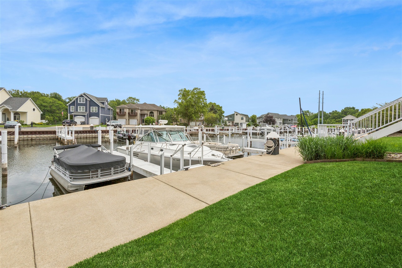 2329 South Pointe Way St. Joseph, MI 49085 - Photo 26 of 29