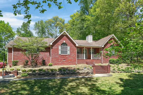 $569,500 | 229 Hickory Boulevard, McMinnville, TN 37110