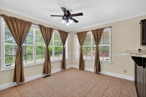 $569,500 | 229 Hickory Boulevard, McMinnville, TN 37110
