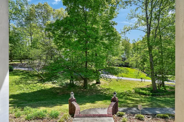 $569,500 | 229 Hickory Boulevard, McMinnville, TN 37110