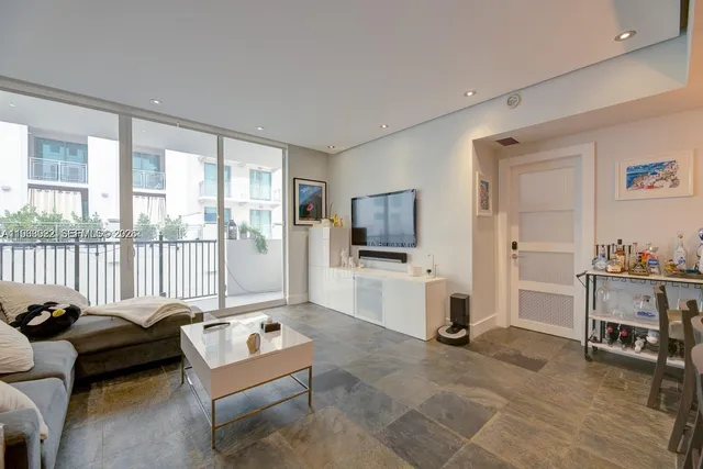 $4,600 | 4100 Salzedo Street, Unit 509, Coral Gables, FL 33146