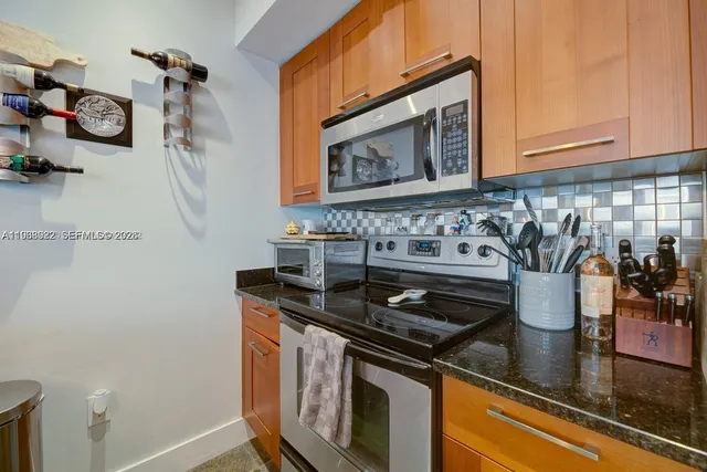 $4,600 | 4100 Salzedo Street, Unit 509, Coral Gables, FL 33146