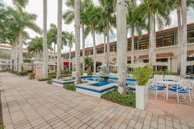 $4,600 | 4100 Salzedo Street, Unit 509, Coral Gables, FL 33146