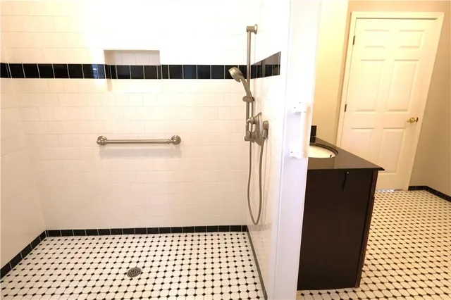 $3,295 | 217 Mountain View Street, Decatur, GA 30030