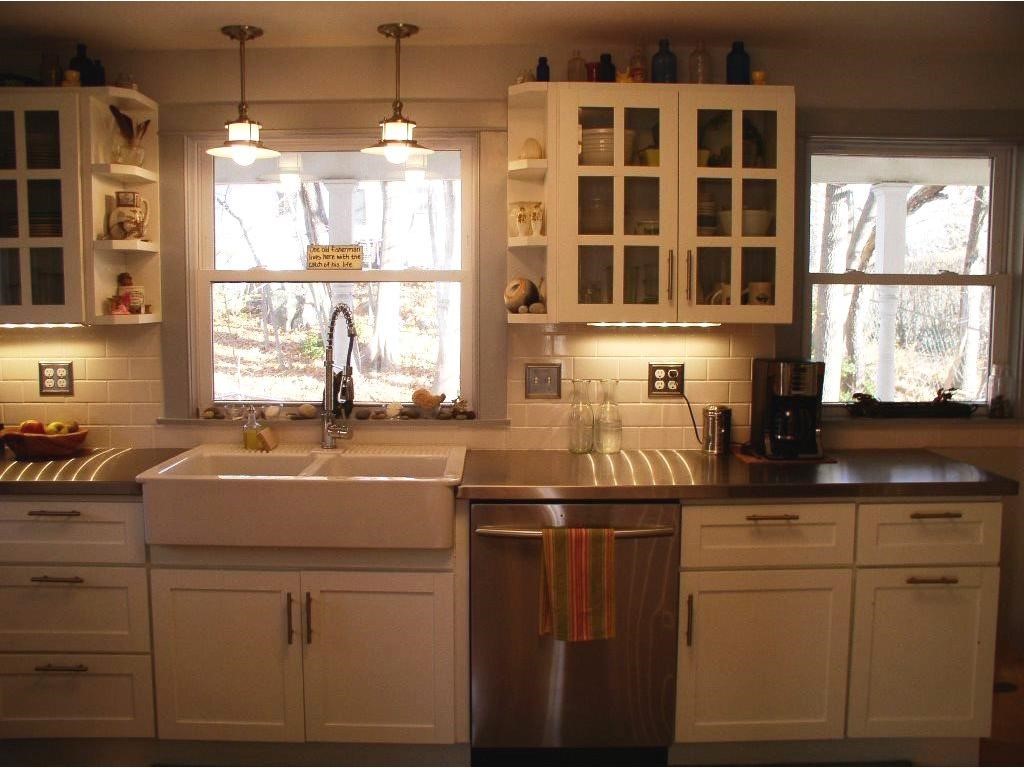 163 Whipple Road Kittery, ME 03904 - Photo 3 of 28 Gallery Image 3