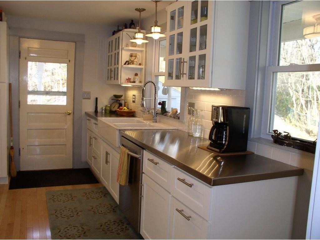 163 Whipple Road Kittery, ME 03904 - Photo 6 of 28 Gallery Image 6