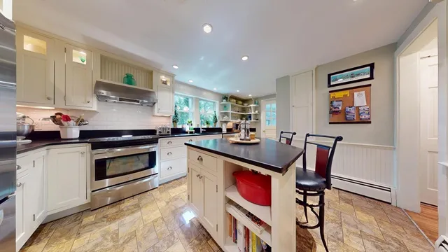 $669,000 | 2 Longview Drive, Barnstable, MA 02632