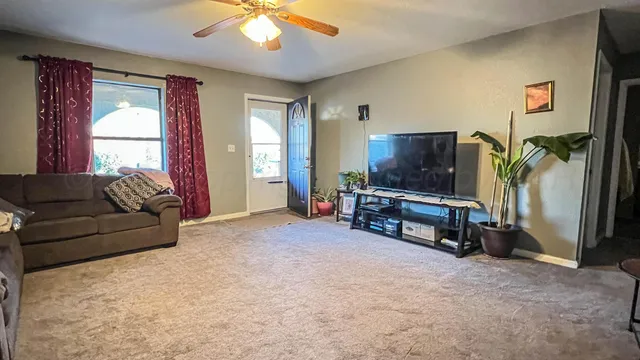 $160,900 | 506 2nd Street, Farwell, TX 79325