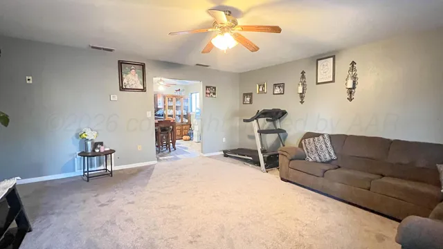 $160,900 | 506 2nd Street, Farwell, TX 79325