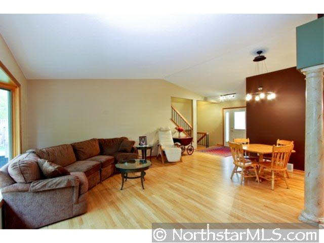6217 West 97th Street Bloomington, MN 55438 - Photo 4 of 10